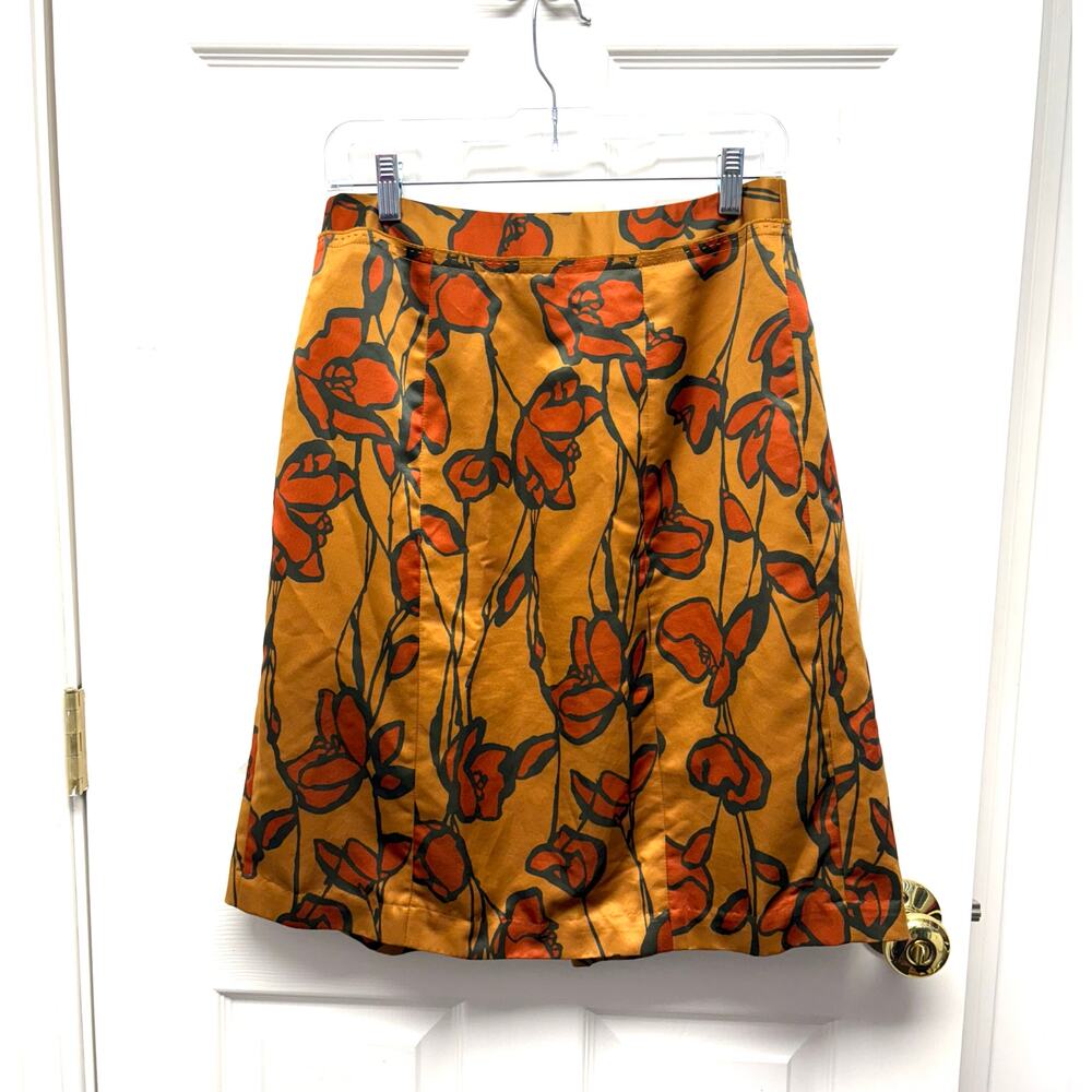 Simply Vera Skirt Gold Red Floral Satin Ruffle at Waist Side Zip Women’s Size 4